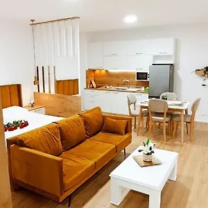 Selvia Appartamento Tirana
